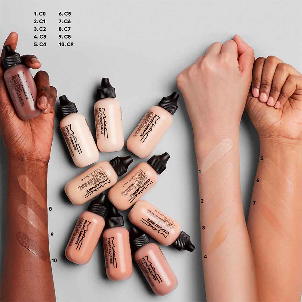 STUDIO RADIANCE FACE AND BODY RADIANT SHEER FOUNDATION (BASE DE MAQUILLAJE)